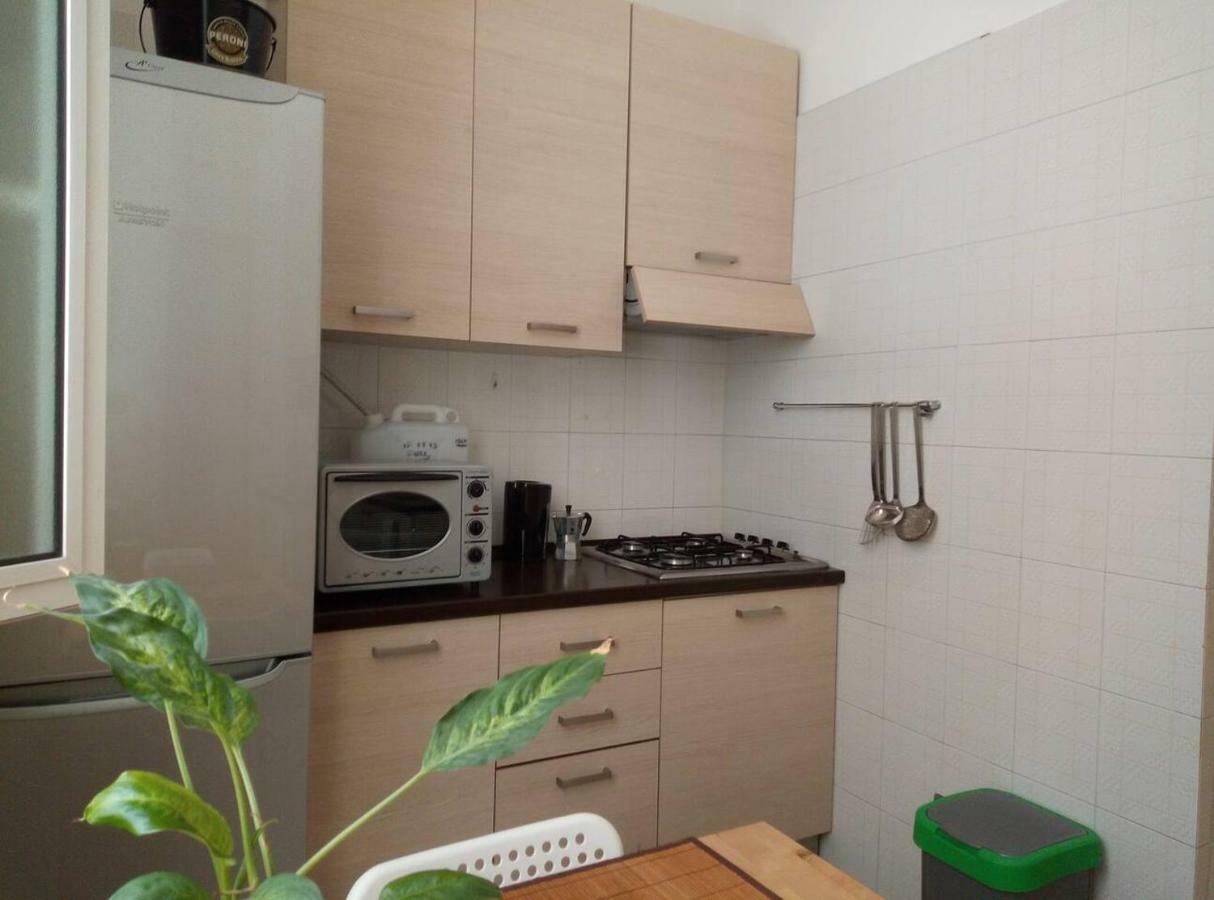 Апартаменты Campus House Бари Экстерьер фото